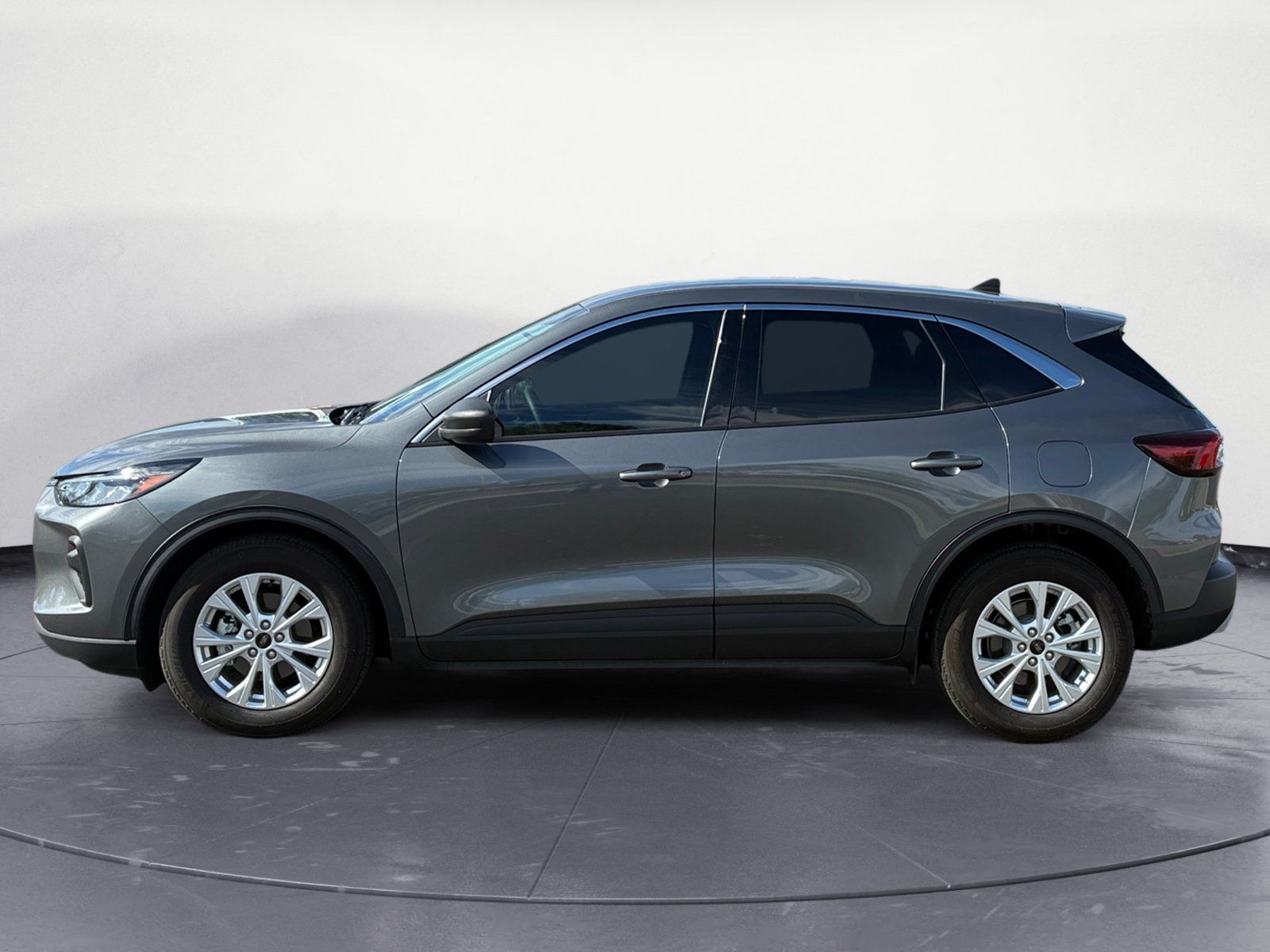 Used 2023 Ford Escape Active FWD image 3