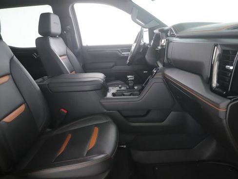 Used 2024 GMC Sierra 1500 AT4 w/ Technology Package image 33