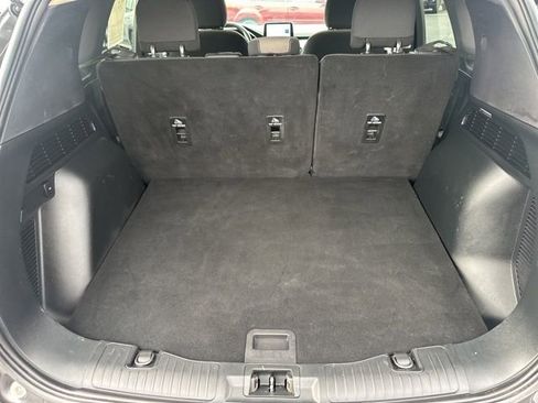 Used 2020 Ford Escape SE image 26