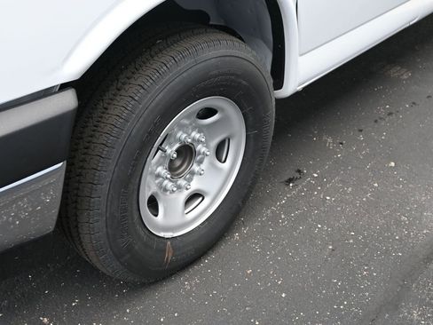 New 2025 GMC Savana 2500 w/ Driver Convenience Package image 9