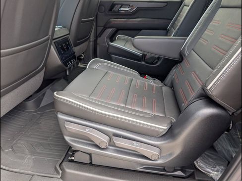 New 2026 GMC Yukon XL AT4 Ultimate AWD/4WD image 12