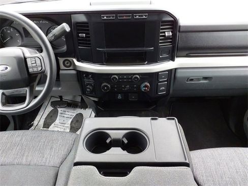 Certified 2024 Ford F350 XLT w/ 360-Degree Camera Package image 11