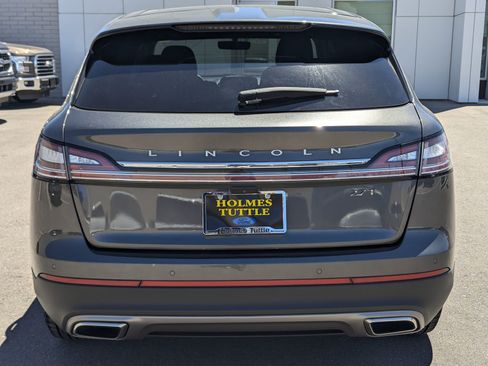Used 2019 Lincoln Nautilus Reserve FWD image 3