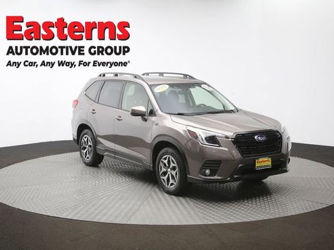Used 2022 Subaru Forester Premium AWD/4WD image 54