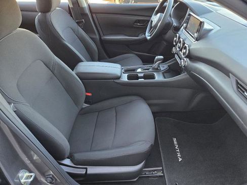 Certified 2025 Nissan Sentra S image 22