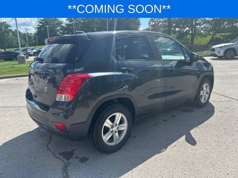 Used 2019 Chevrolet Trax LS w/ Tint and Cruise Package FWD image 5