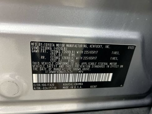 Used 2022 Toyota RAV4 XLE AWD/4WD image 27