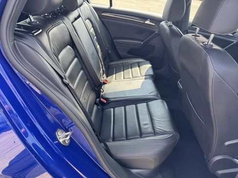Used 2018 Volkswagen Golf 4-Door AWD/4WD image 19