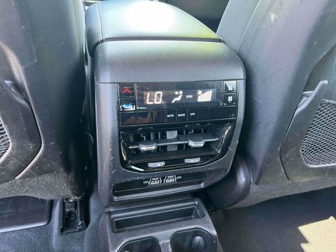 Used 2024 Jeep Grand Cherokee L Laredo AWD/4WD image 31