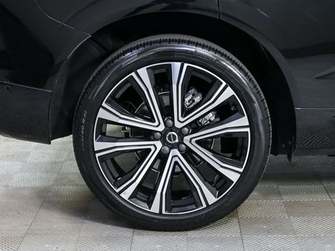 Used 2023 Volvo XC60 B5 Ultimate w/ Climate Package FWD image 41