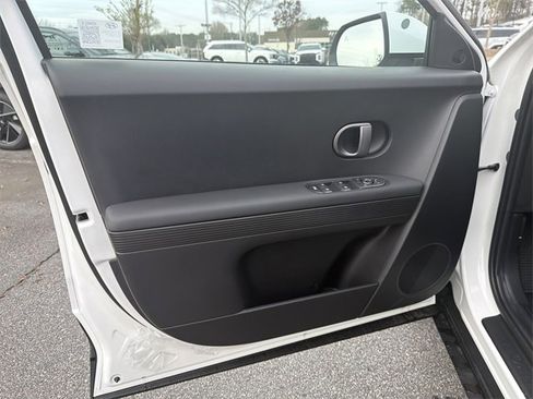 New 2026 Hyundai Ioniq 5 SE image 10