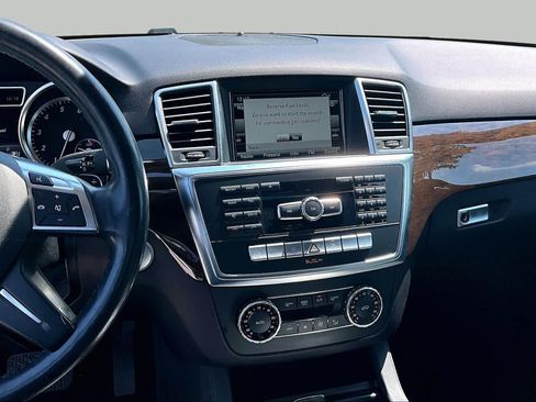 Used 2015 Mercedes-Benz ML 350 4MATIC image 6