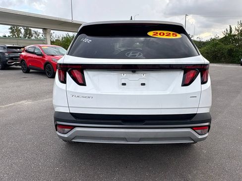 Used 2025 Hyundai Tucson SEL AWD/4WD image 7