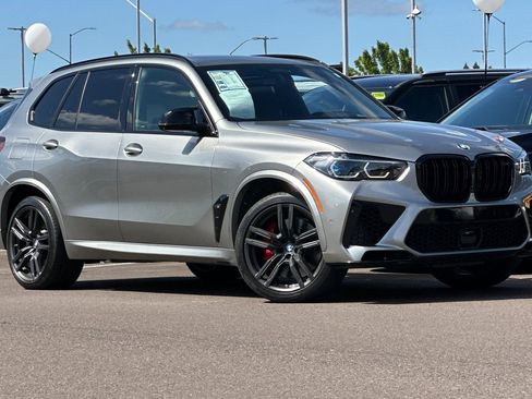 Used 2022 BMW X5 M w/ Competition Package 2 AWD/4WD image 2