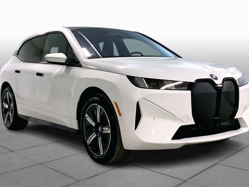 New 2026 BMW iX xDrive45 image 2