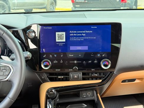 Used 2025 Lexus NX 350 AWD w/ Accessory Package (2T) image 19