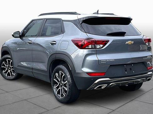 Used 2021 Chevrolet TrailBlazer ACTIV w/ Sun and Liftgate Package image 11