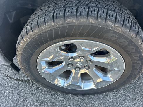 Used 2020 RAM 1500 Big Horn RWD image 9