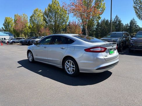 Used 2015 Ford Fusion Energi SE FWD image 8