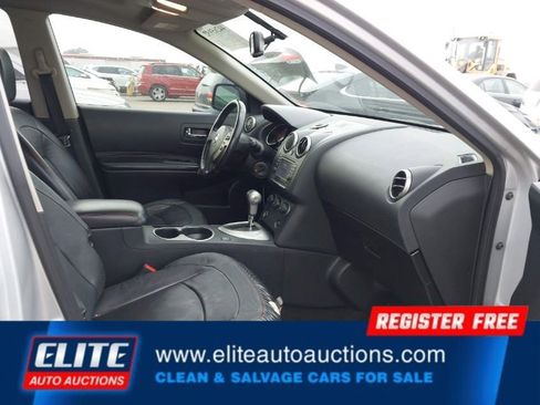 Used 2013 Nissan Rogue SL image 9
