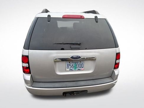 Used 2007 Ford Explorer XLT image 8