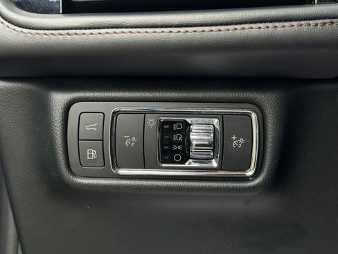 Used 2023 Lincoln Aviator Grand Touring AWD/4WD image 41