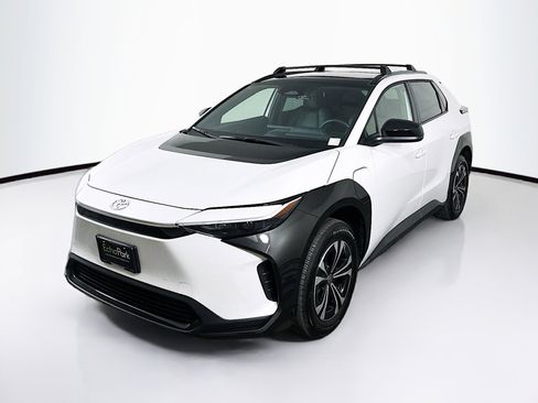 Used 2025 Toyota bZ4X FWD w/ Weather Package image 3