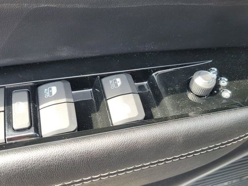 New 2025 Jeep Wagoneer Series II image 18