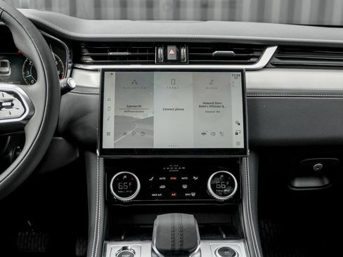 New 2026 Jaguar F-PACE R-Dynamic S image 18