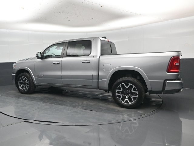 Used 2025 RAM 1500 Laramie AWD/4WD image 39