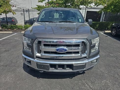Used 2017 Ford F150 XLT AWD/4WD image 4