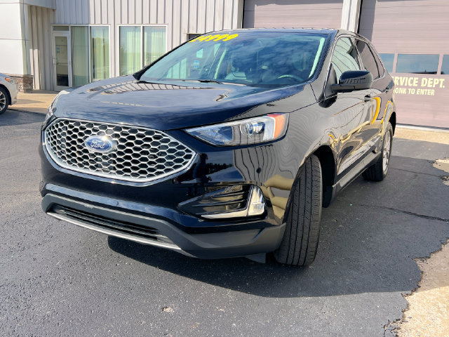 Used 2024 Ford Edge SEL w/ Convenience Package AWD/4WD image 3
