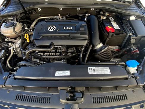 Used 2018 Volkswagen GTI S FWD image 10