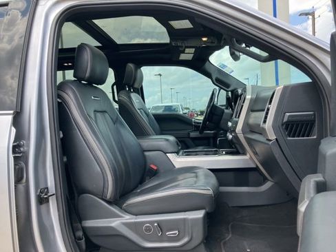 Used 2022 Ford F250 Platinum w/ FX4 Off-Road Package AWD/4WD image 10