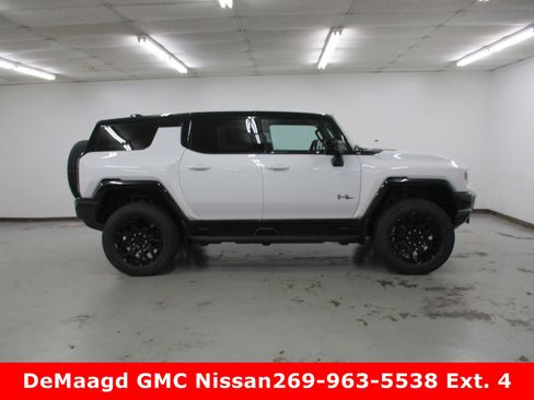 New 2026 GMC Hummer EV SUV image 15