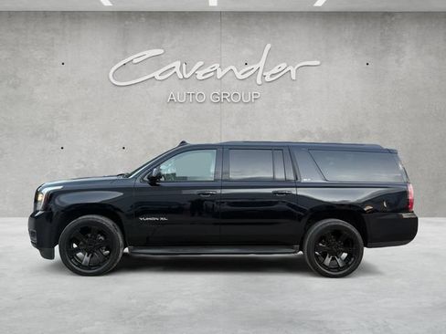 Used 2019 GMC Yukon XL SLT w/ Graphite Performance Edition AWD/4WD image 13