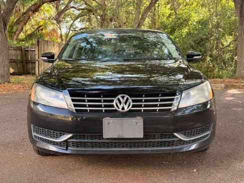 Used 2015 Volkswagen Passat 1.8T S FWD image 2