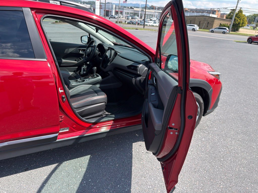 Used 2025 Subaru Crosstrek 2.5i Limited w/ Crosstrek Mirror Package AWD/4WD image 23