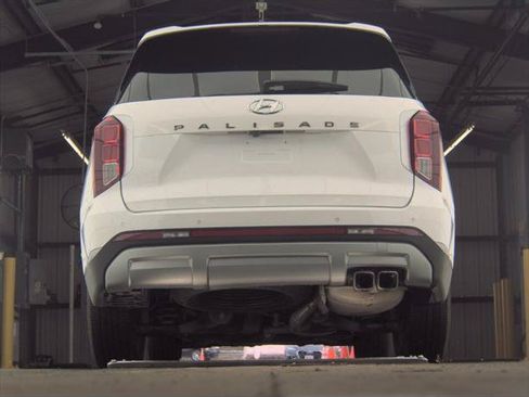Used 2024 Hyundai Palisade SEL FWD image 7