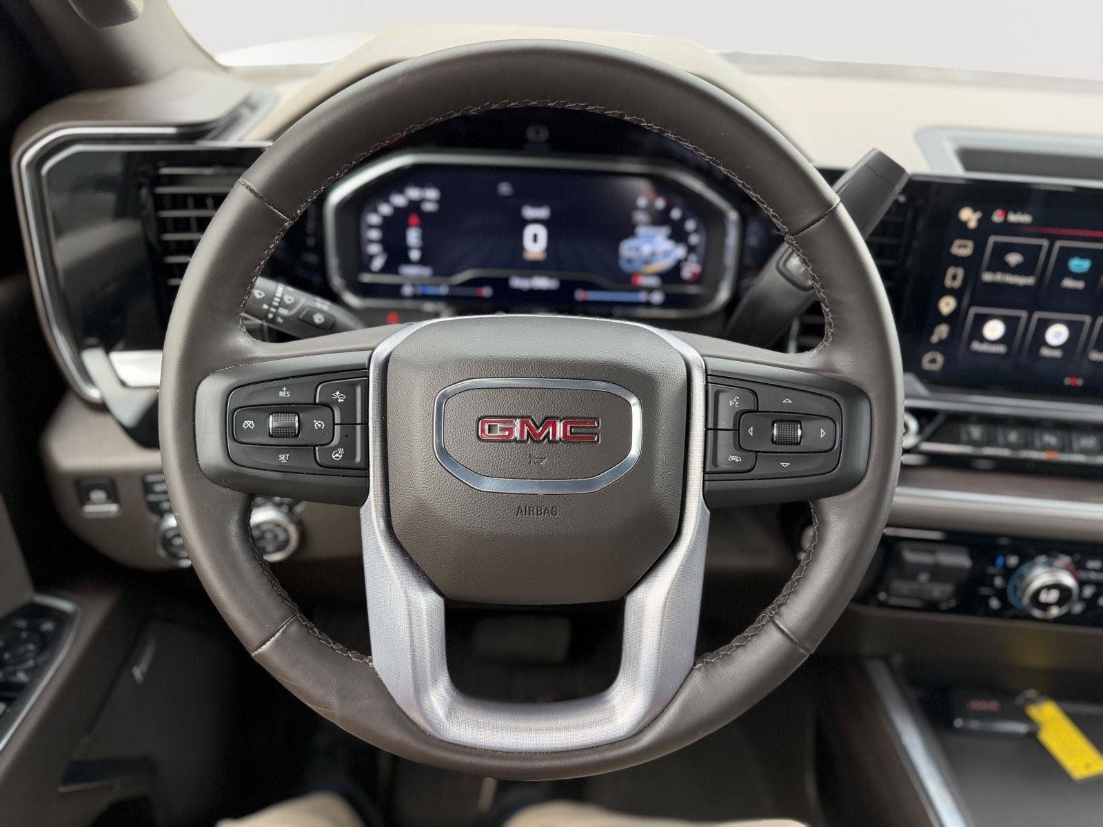 Used 2024 GMC Sierra 2500 SLT w/ SLT Premium Package AWD/4WD image 14