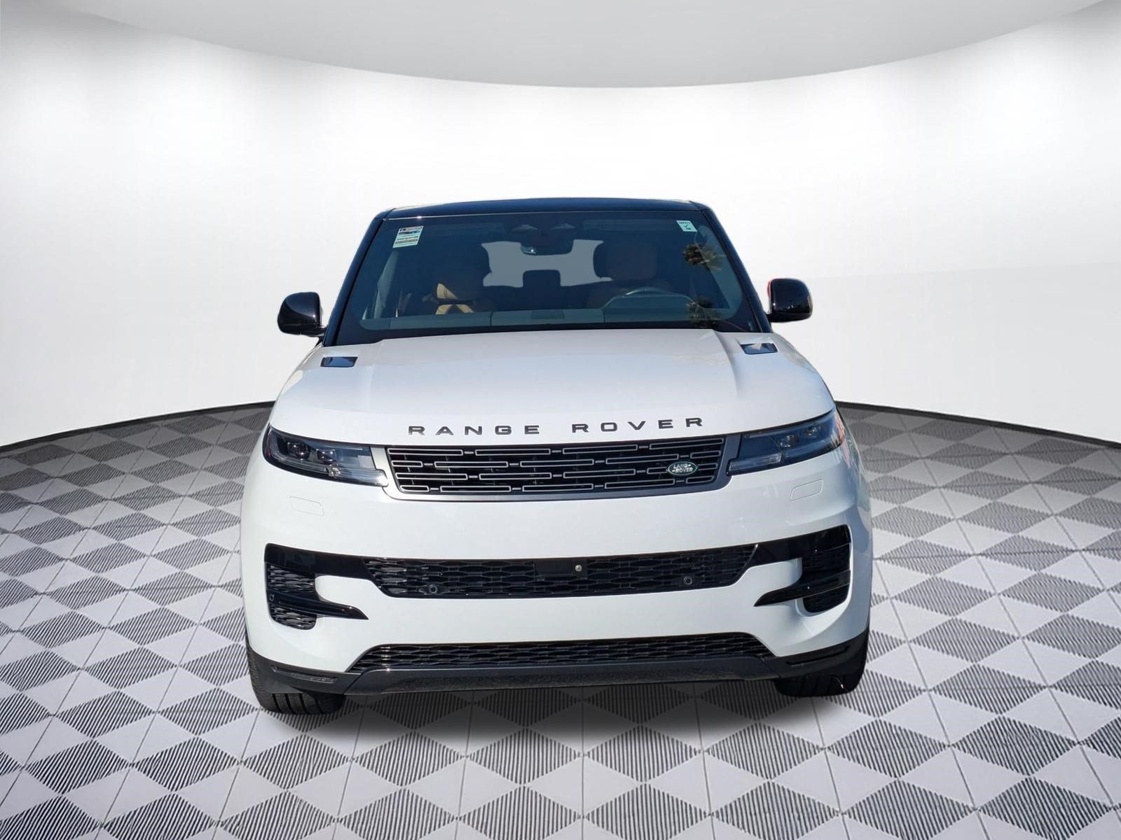 Used 2024 Land Rover Range Rover Sport SE AWD/4WD image 6