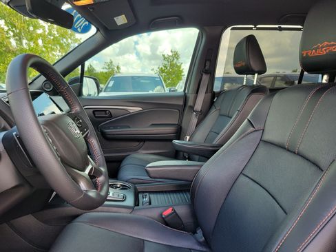 Used 2023 Honda Passport TrailSport image 26
