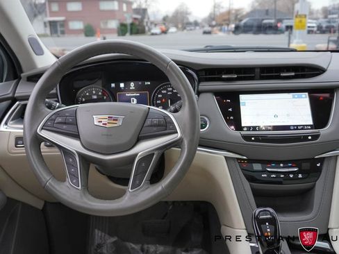 Used 2024 Cadillac XT5 Premium Luxury w/ Technology Package image 2