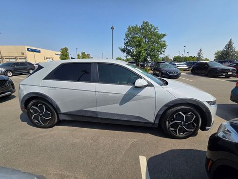 Used 2024 Hyundai Ioniq 5 SEL AWD/4WD image 16