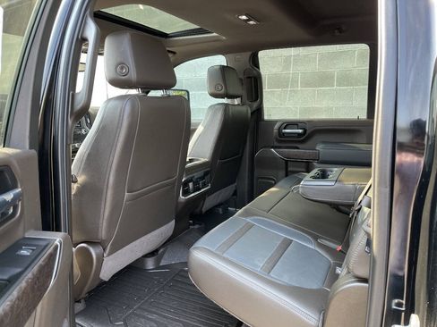 Used 2022 GMC Sierra 3500 Denali w/ Denali Ultimate Package AWD/4WD image 16