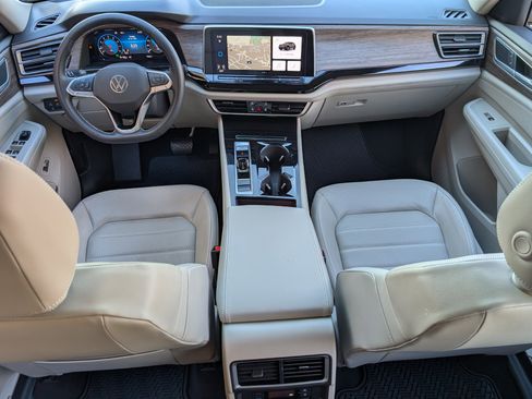 Used 2024 Volkswagen Atlas SEL image 23