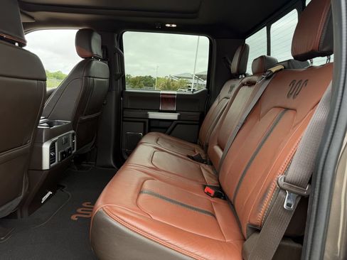 Used 2022 Ford F250 King Ranch w/ King Ranch Ultimate Package AWD/4WD image 30