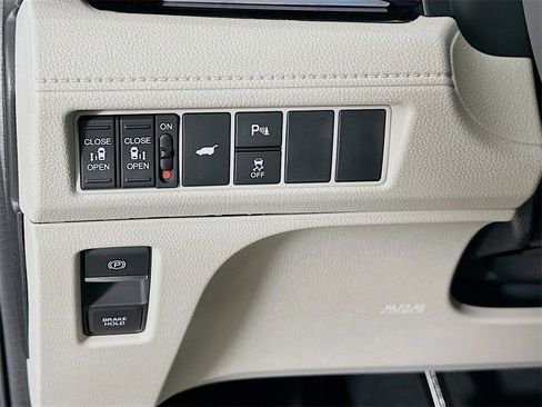 New 2026 Honda Odyssey Elite image 17