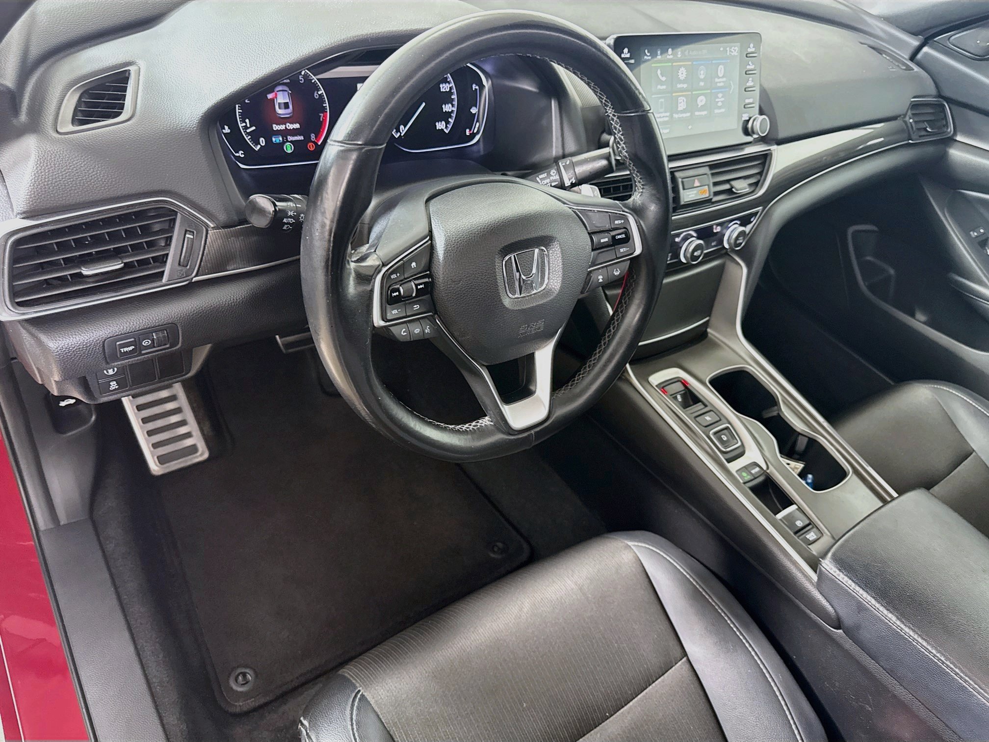 Used 2018 Honda Accord Sport image 9