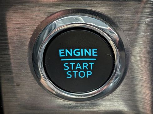 Certified 2025 Ford F350 Lariat w/ FX4 Off-Road Package image 28